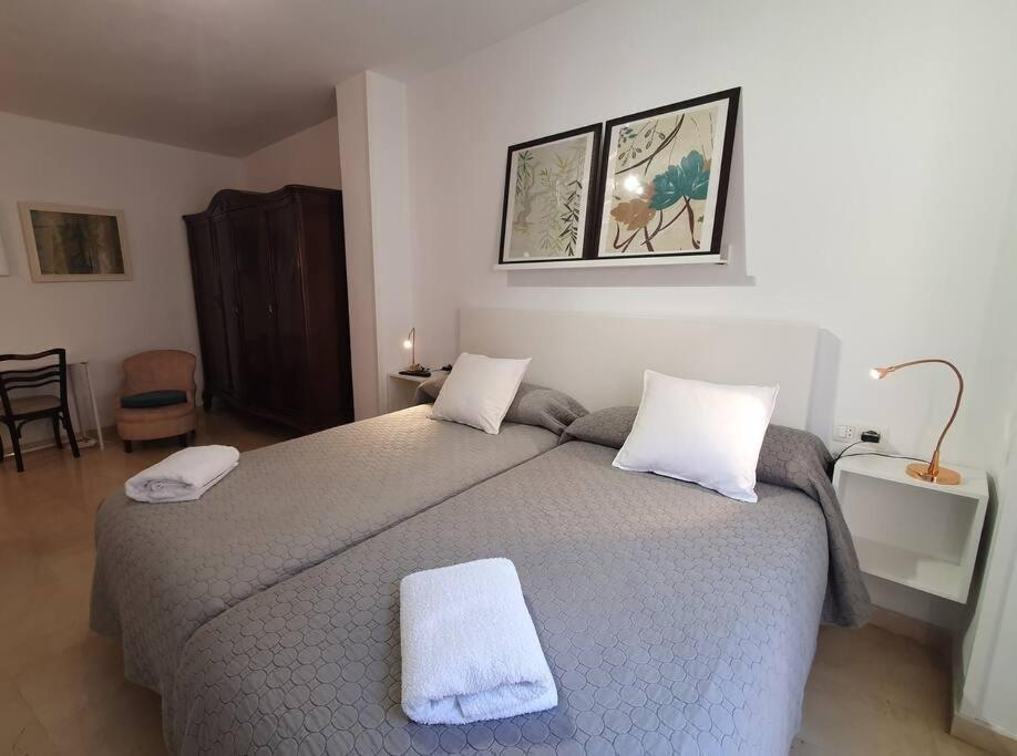 Acogedor Y Centrico Con Parking Apartment Granada Exterior photo