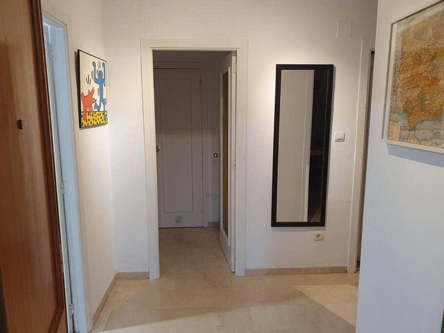 Acogedor Y Centrico Con Parking Apartment Granada Exterior photo